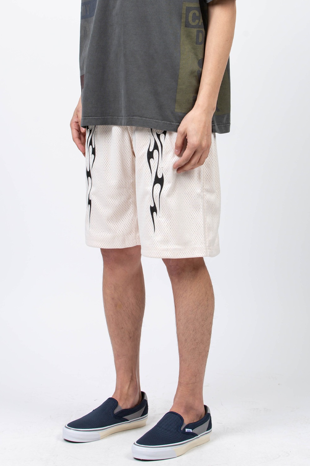 (24SS) FLAME MESH SHORTS OFF WHITE
